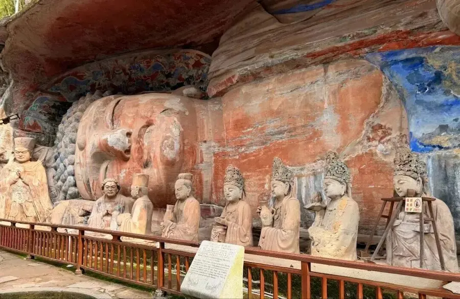 Tourist Attractions in Chongqing:Chongqing Dazu stone carving reclining Buddha statue